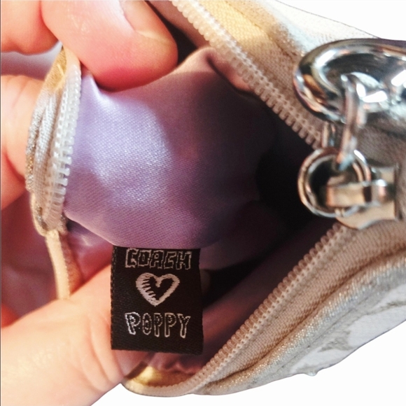 Coach Y2K Poppy Signature Wristlet- NWOT - Picture 7 of 7